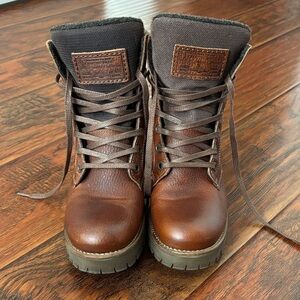 Bullboxer Catherine Brown Leather Lace-Up Boots Sz 39 (9 US equivalent) Lug Sole